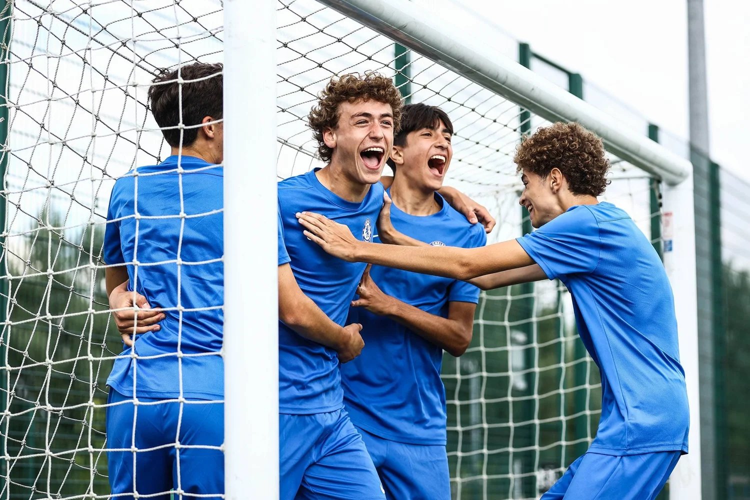 Jugador controlando el balón en el Chelsea FC Camp